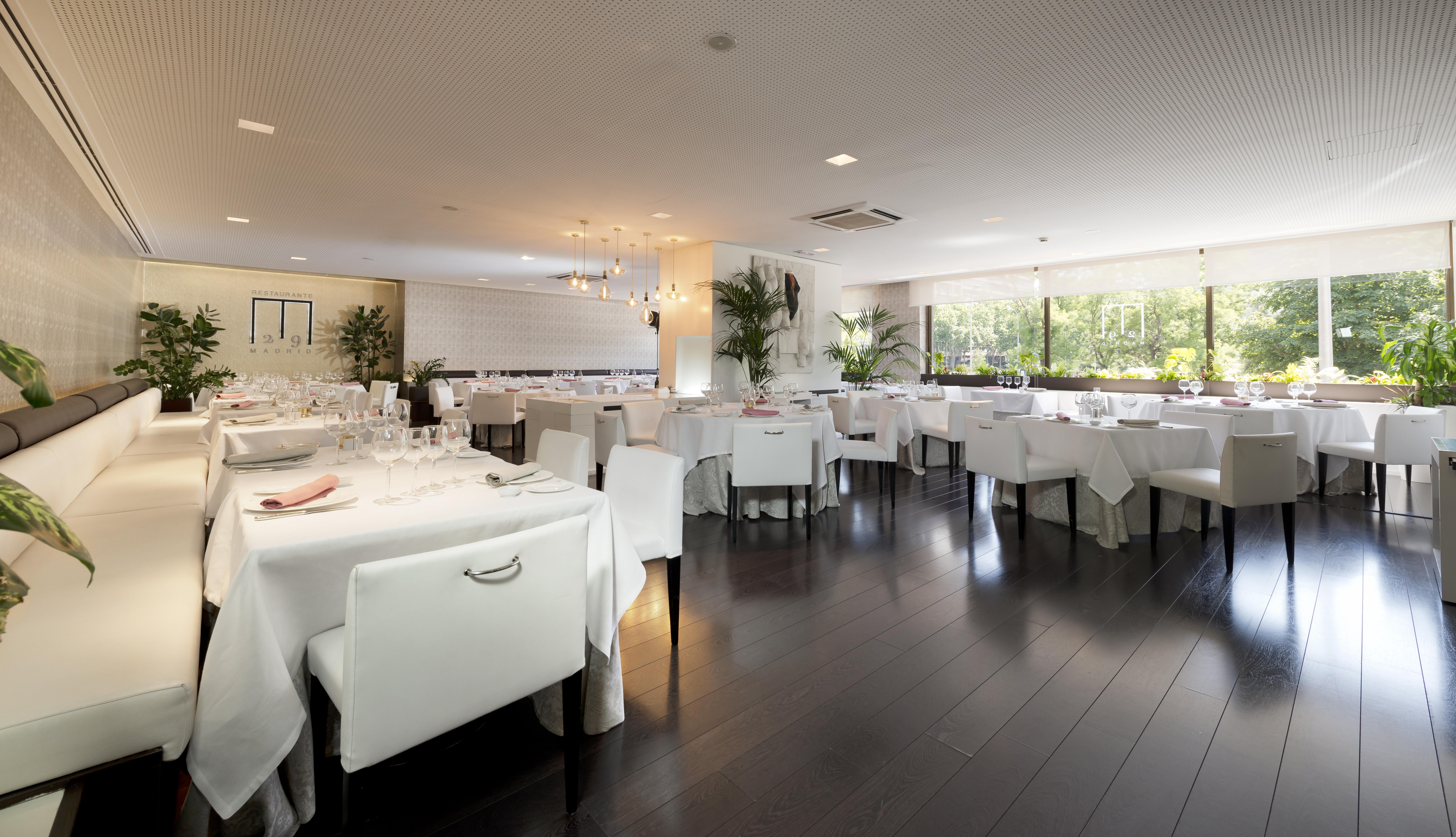 Hotel Miguel Angel Madrid Kültér fotó Restaurant