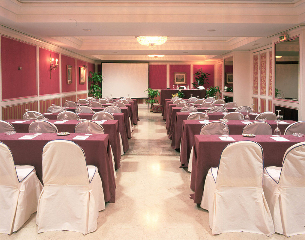 Hotel Miguel Angel Madrid Üzleti fotó Meeting room