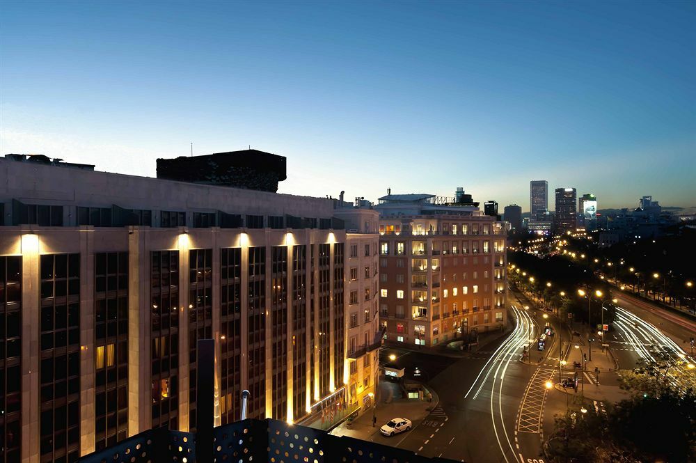 Hotel Miguel Angel Madrid Kültér fotó The building at night